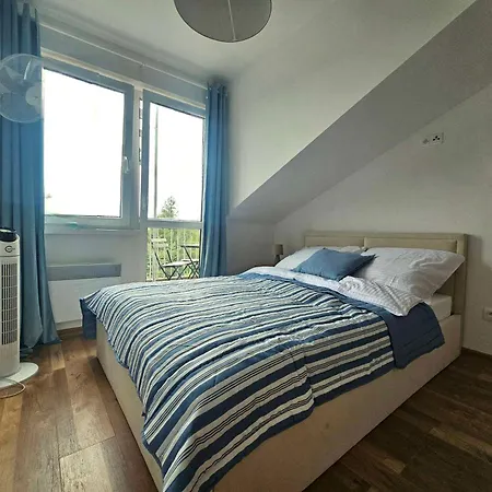 Morskie Zacisze - Blisko Plazy, Debina Apartman *